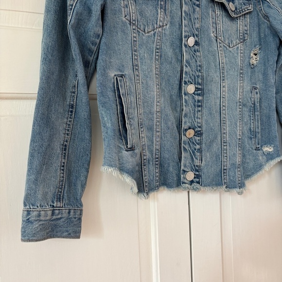 Blank NYC‎ Jean Jacket Raw Hem Distressed Destroyed Size XS Trucker Denim Coat - Picture 4 of 17